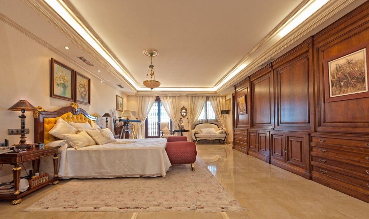 7 soverom Villa til salgs i Mijas med svømmebasseng garasje - € 5 600 000 (Ref: 10125660)