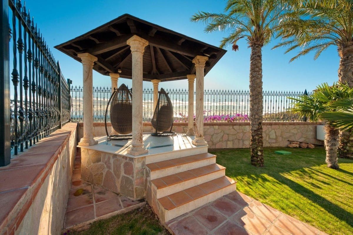 7 soverom Villa til salgs i Mijas med svømmebasseng garasje - € 5 600 000 (Ref: 10125660)