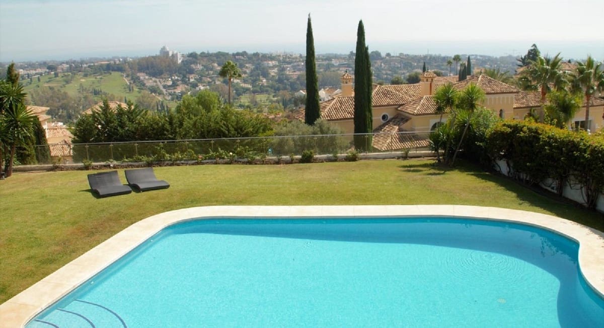 10 Zimmer Villa zu verkaufen in El Paraiso mit Pool Garage - 3.300.000 € (Ref: 10125665)