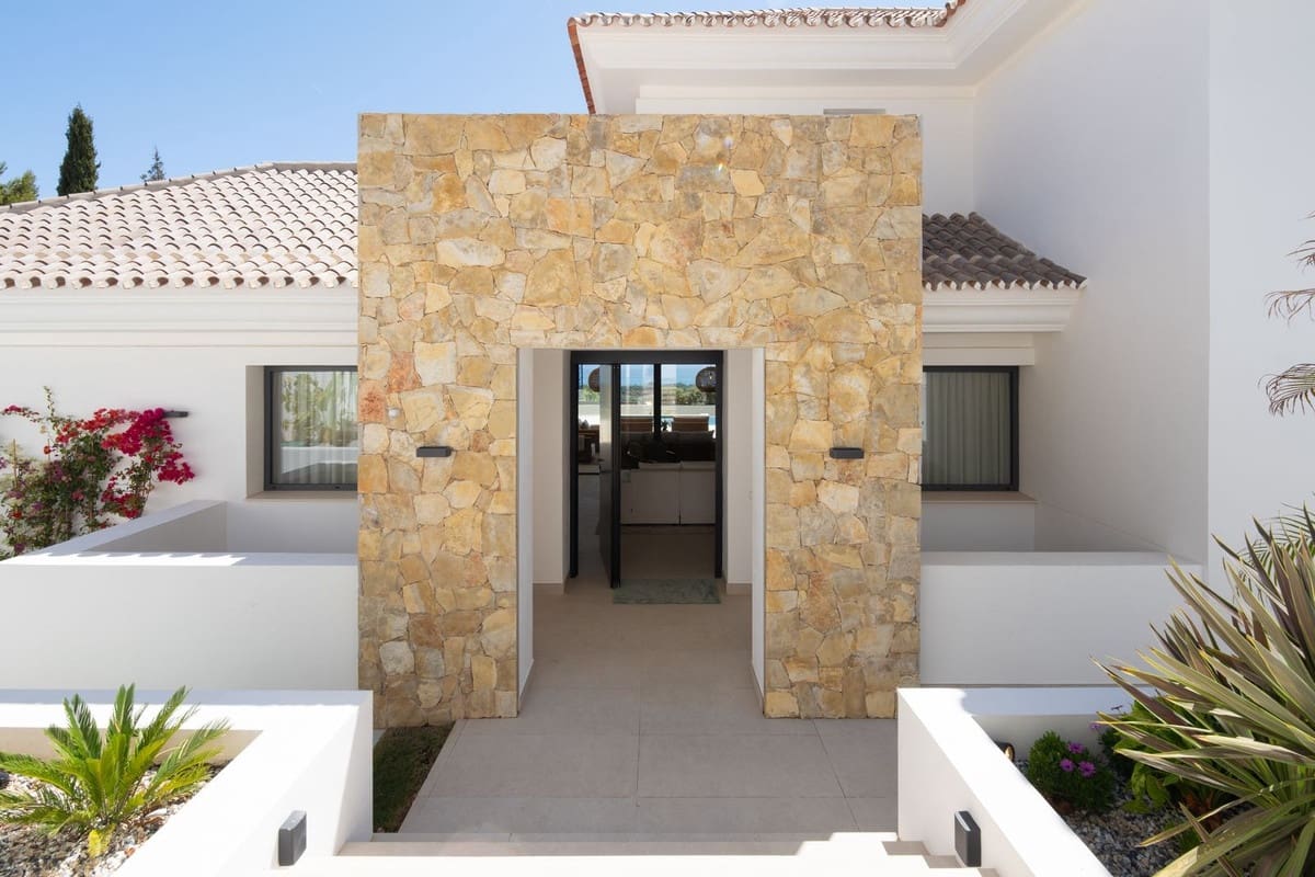 5 Zimmer Villa zu verkaufen in Marbella mit Pool Garage - 3.995.000 € (Ref: 10125666)