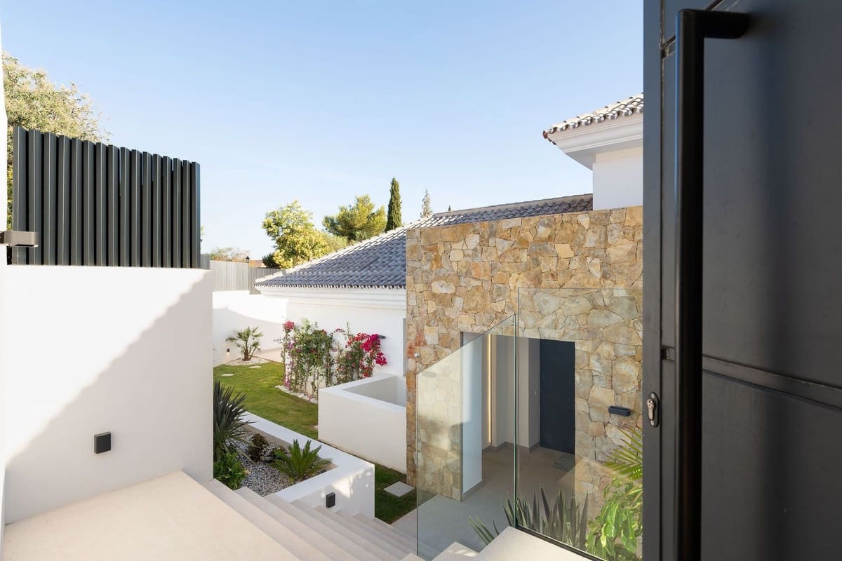 5 Zimmer Villa zu verkaufen in Marbella mit Pool Garage - 3.995.000 € (Ref: 10125666)