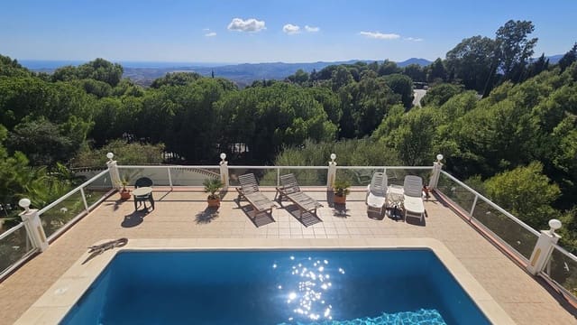 3 soveværelse Villa til salg i Valtocado - La Alquería - La Atalaya, Mijas med swimmingpool garage - € 995.000 (Ref: 10125669)