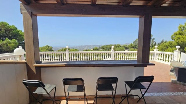 3 soveværelse Villa til salg i Valtocado - La Alquería - La Atalaya, Mijas med swimmingpool garage - € 995.000 (Ref: 10125669)