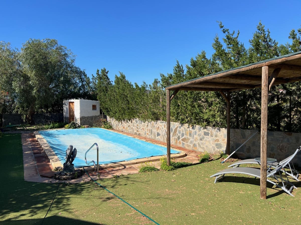 3 sypialnia Willa na sprzedaż w Velez-Malaga z basenem garażem - 485 000 € (Ref: 10125708)