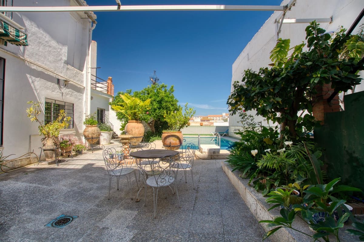 12 chambre Maison de Ville à vendre à Velez-Malaga avec piscine - 1 100 000 € (Ref: 10125709)