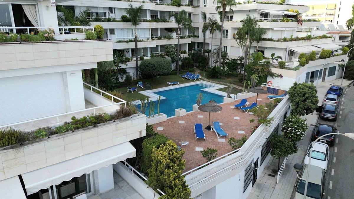 2 sovrum Lägenhet till salu i Marbella med pool garage - 1 250 000 € (Ref: 10125712)