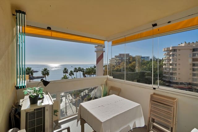 2 sovrum Lägenhet till salu i Marbella med pool garage - 849 000 € (Ref: 10125722)