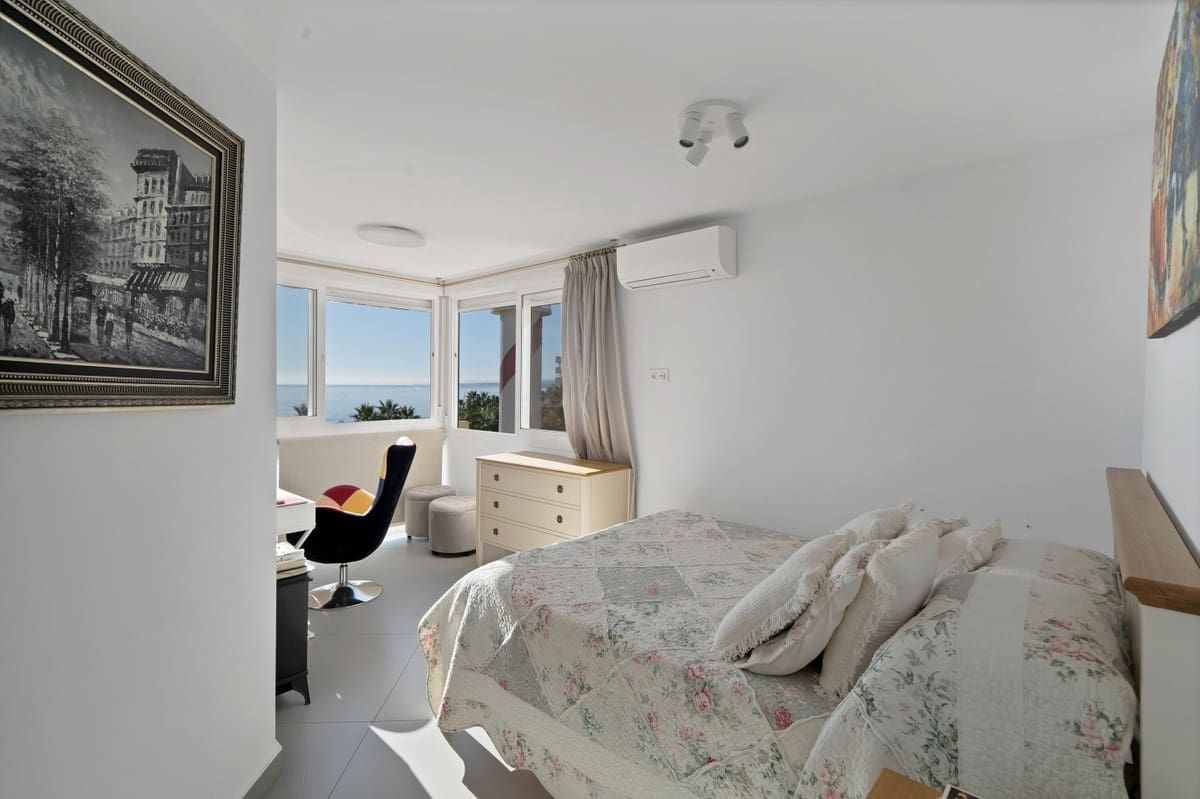 2 sovrum Lägenhet till salu i Marbella med pool garage - 849 000 € (Ref: 10125722)