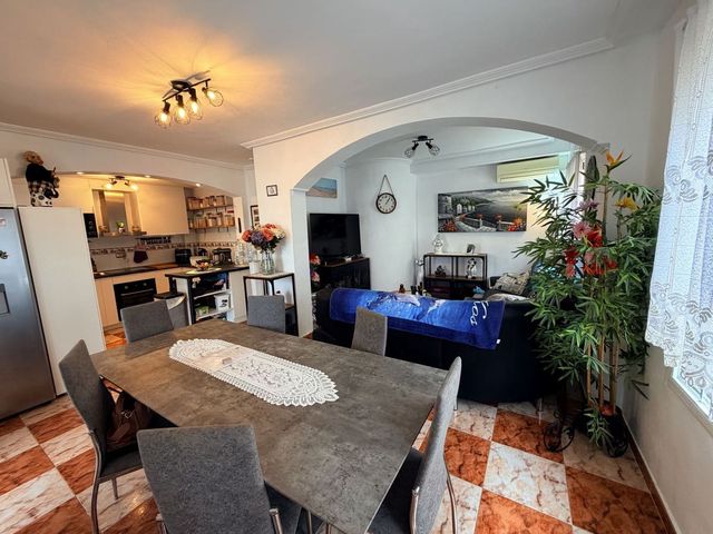 3 slaapkamer Villa te koop in Lomas de Campoamor - Las Ramblas, Orihuela met zwembad garage - € 289.000 (Ref: 10125726)