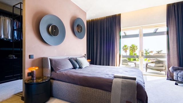 5 bedroom Villa for sale in Alto de los Monteros, Marbella with pool garage - € 4,690,000 (Ref: 10125732)