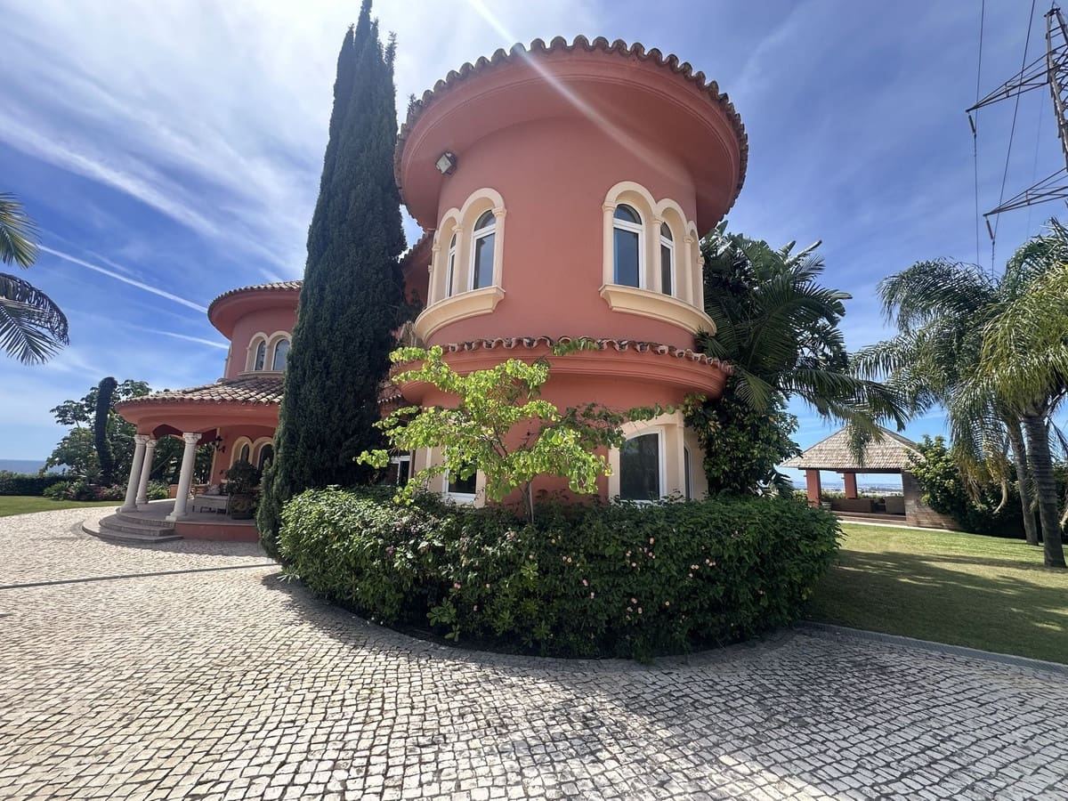 8 soveværelse Villa til salg i El Paraiso med swimmingpool garage - € 3.995.000 (Ref: 10125745)