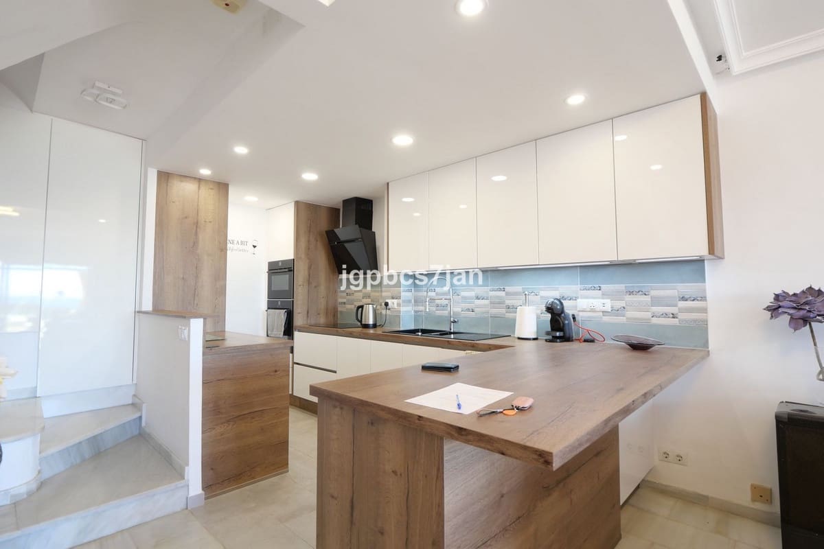 2 chambre Maison de Ville à vendre à Calahonda avec piscine garage - 775 000 € (Ref: 10125749)