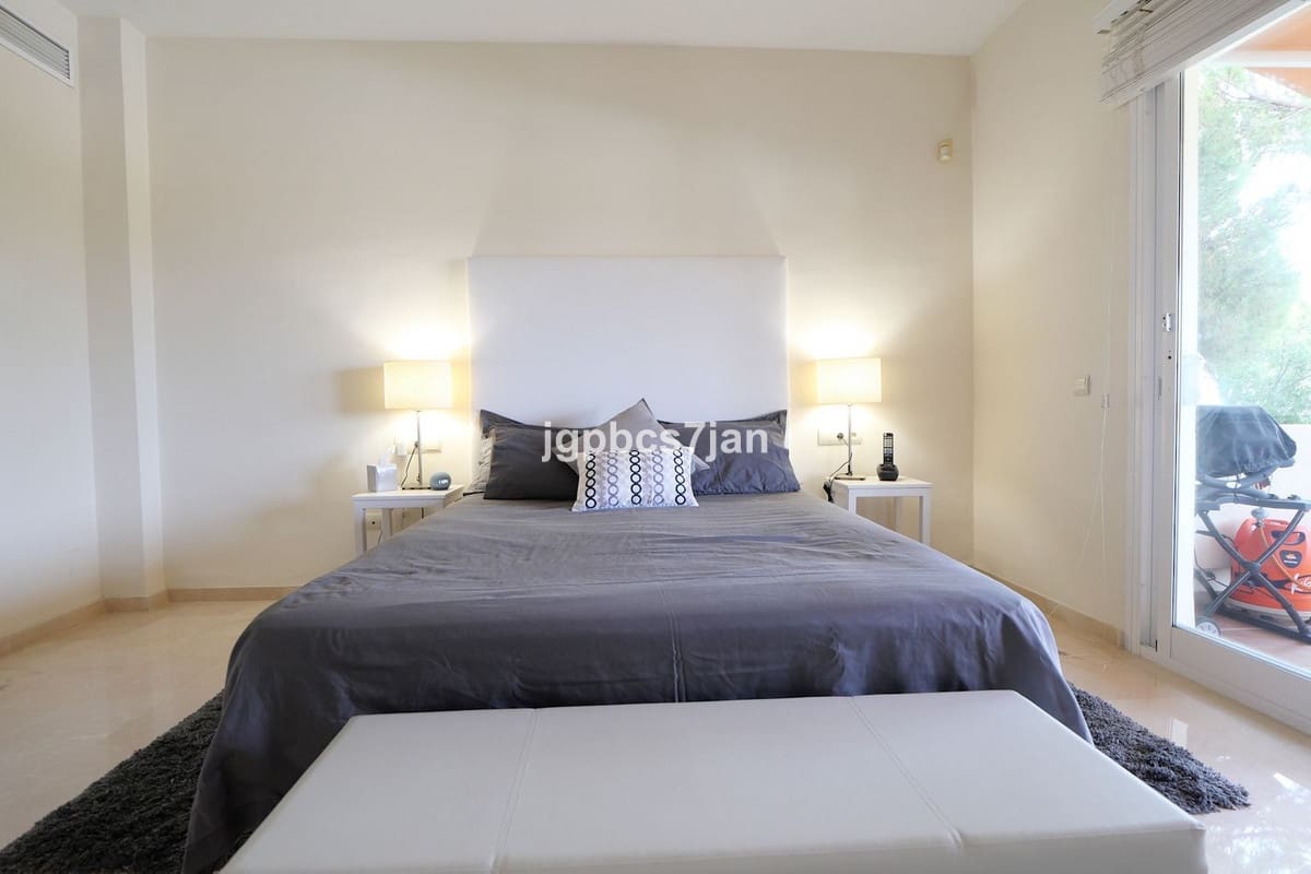 3 sovrum Lägenhet till salu i Cabopino med pool garage - 629 000 € (Ref: 10125754)