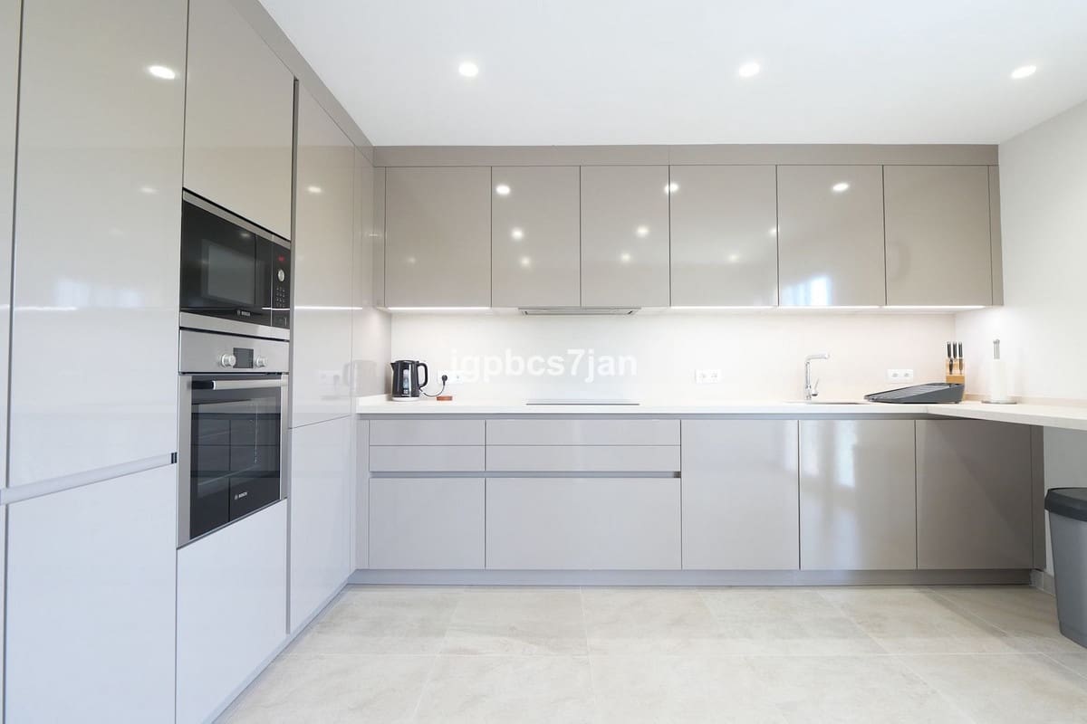 5 Zimmer Apartment zu verkaufen in Cabopino mit Pool Garage - 1.925.000 € (Ref: 10125755)