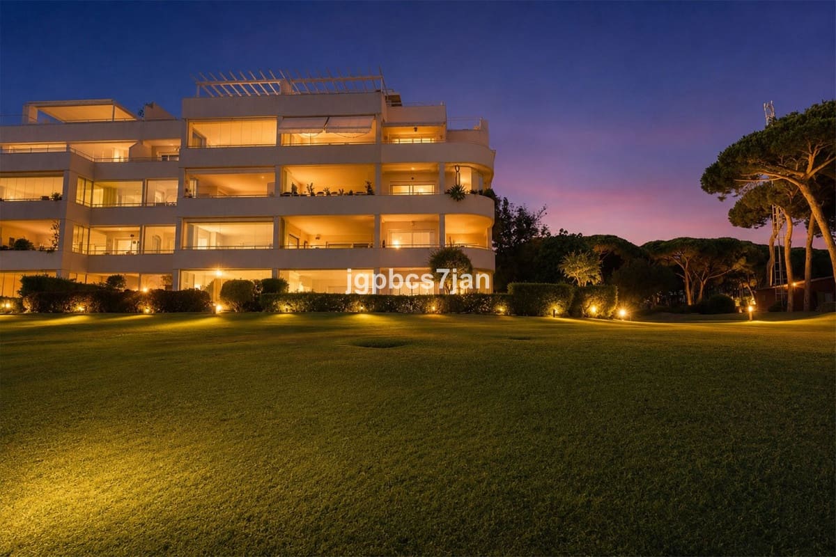 5 Zimmer Apartment zu verkaufen in Cabopino mit Pool Garage - 1.925.000 € (Ref: 10125755)