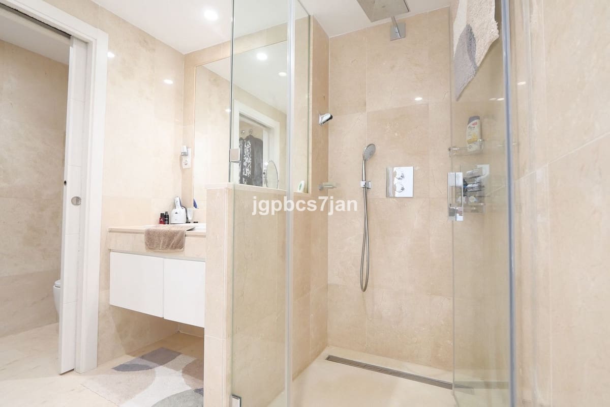 5 Zimmer Apartment zu verkaufen in Cabopino mit Pool Garage - 1.925.000 € (Ref: 10125755)
