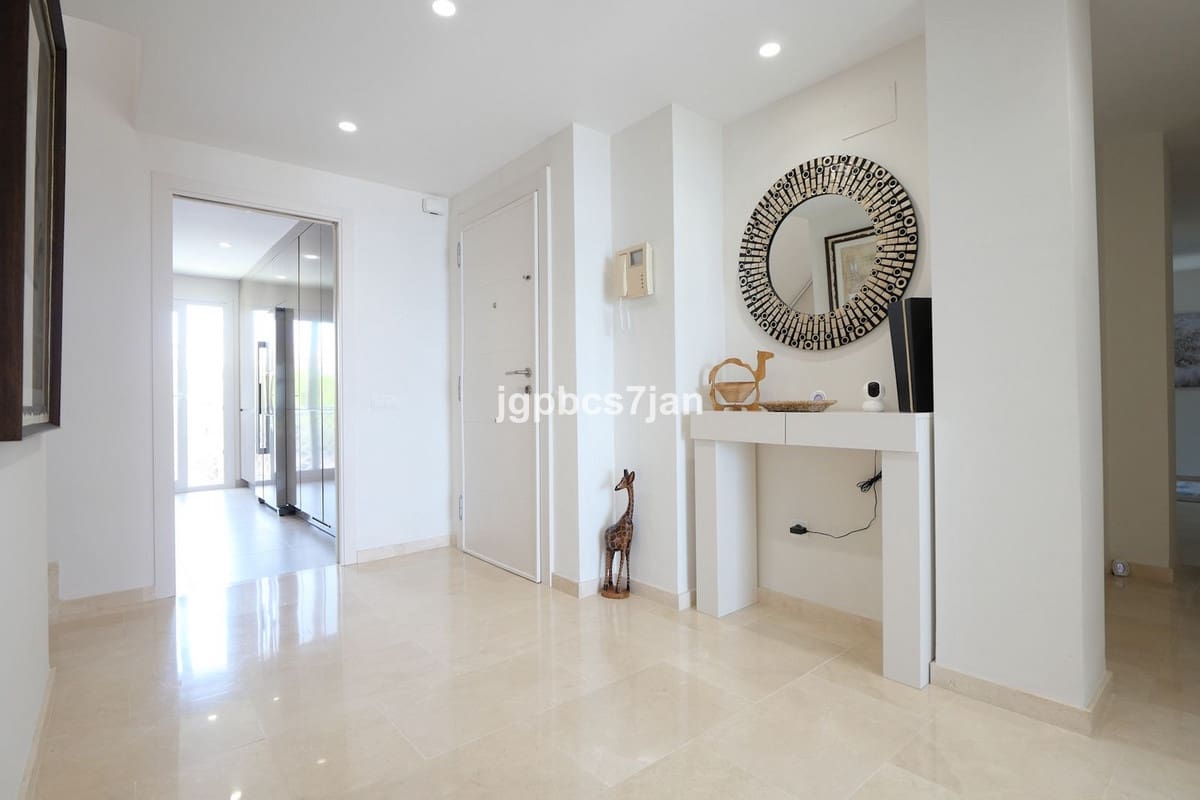 5 Zimmer Apartment zu verkaufen in Cabopino mit Pool Garage - 1.925.000 € (Ref: 10125755)