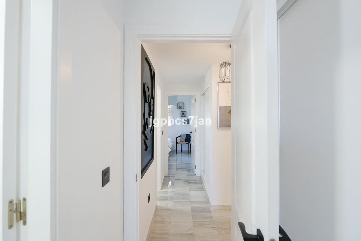 3 sovrum Lägenhet till salu i Cabopino med pool garage - 574 900 € (Ref: 10125756)
