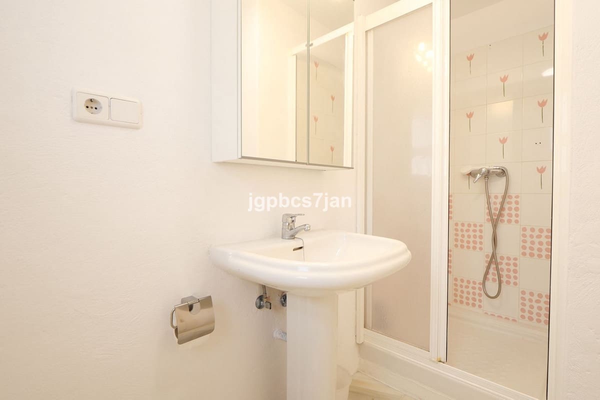 3 bedroom Townhouse for sale in Cabopino with pool garage - € 839,000 (Ref: 10125760)