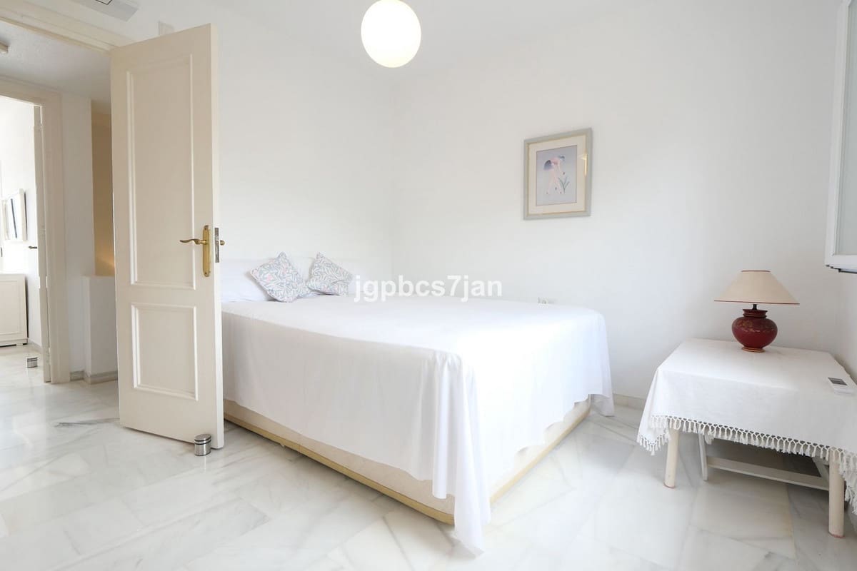 3 bedroom Townhouse for sale in Cabopino with pool garage - € 839,000 (Ref: 10125760)