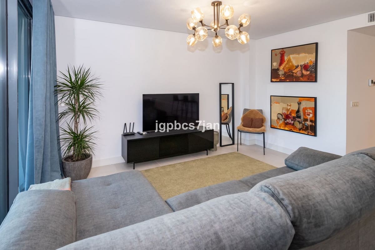 4 sovrum Lägenhet till salu i Cabopino med pool garage - 980 000 € (Ref: 10125767)