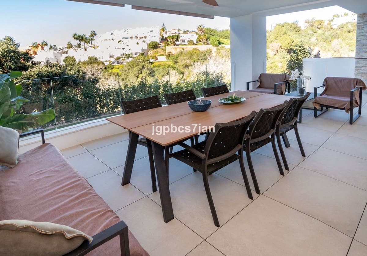 4 sovrum Lägenhet till salu i Cabopino med pool garage - 980 000 € (Ref: 10125767)