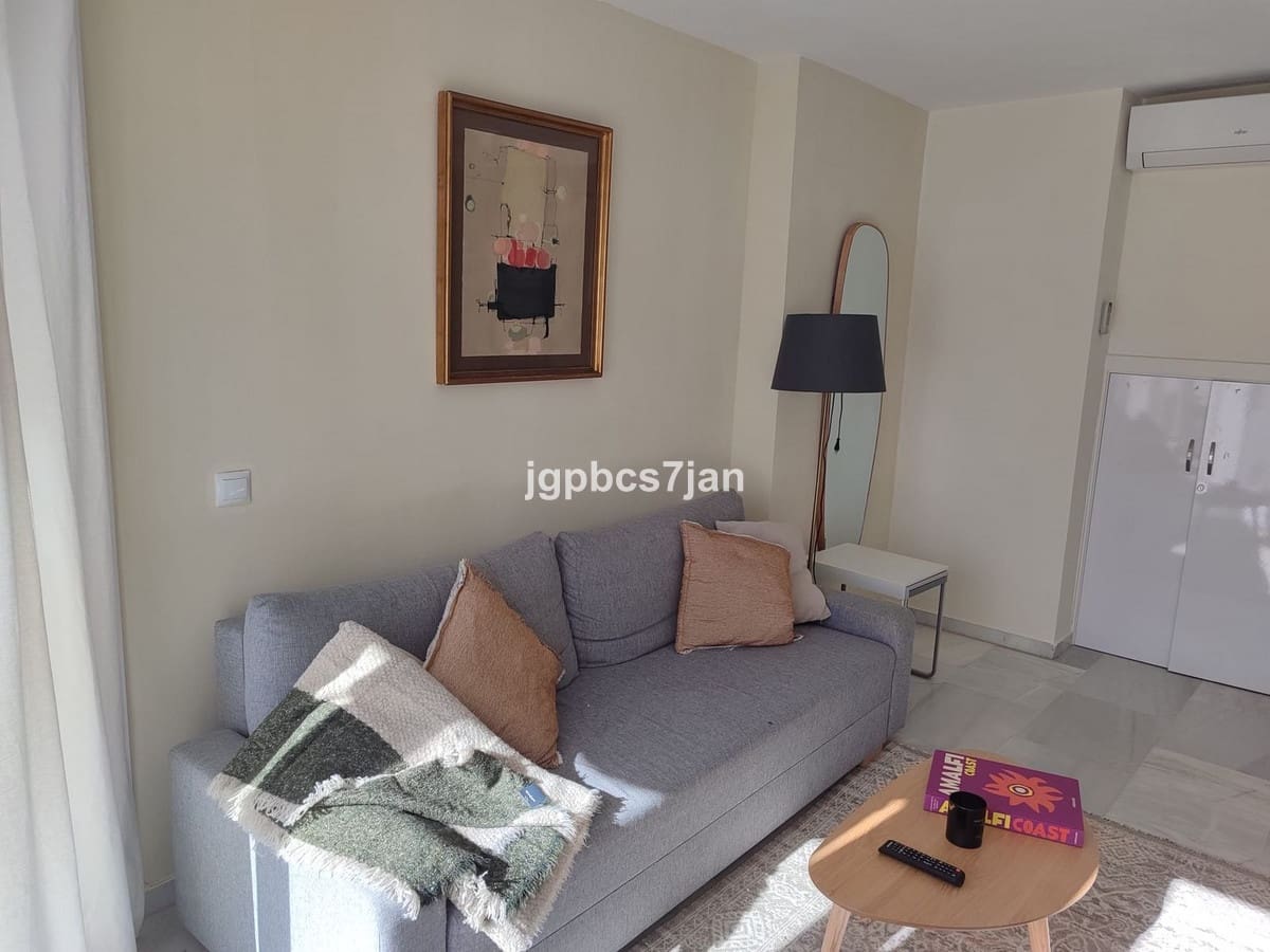 Apartamento de 2 habitaciones en Calahonda en venta con piscina garaje - 375.000 € (Ref: 10125768)
