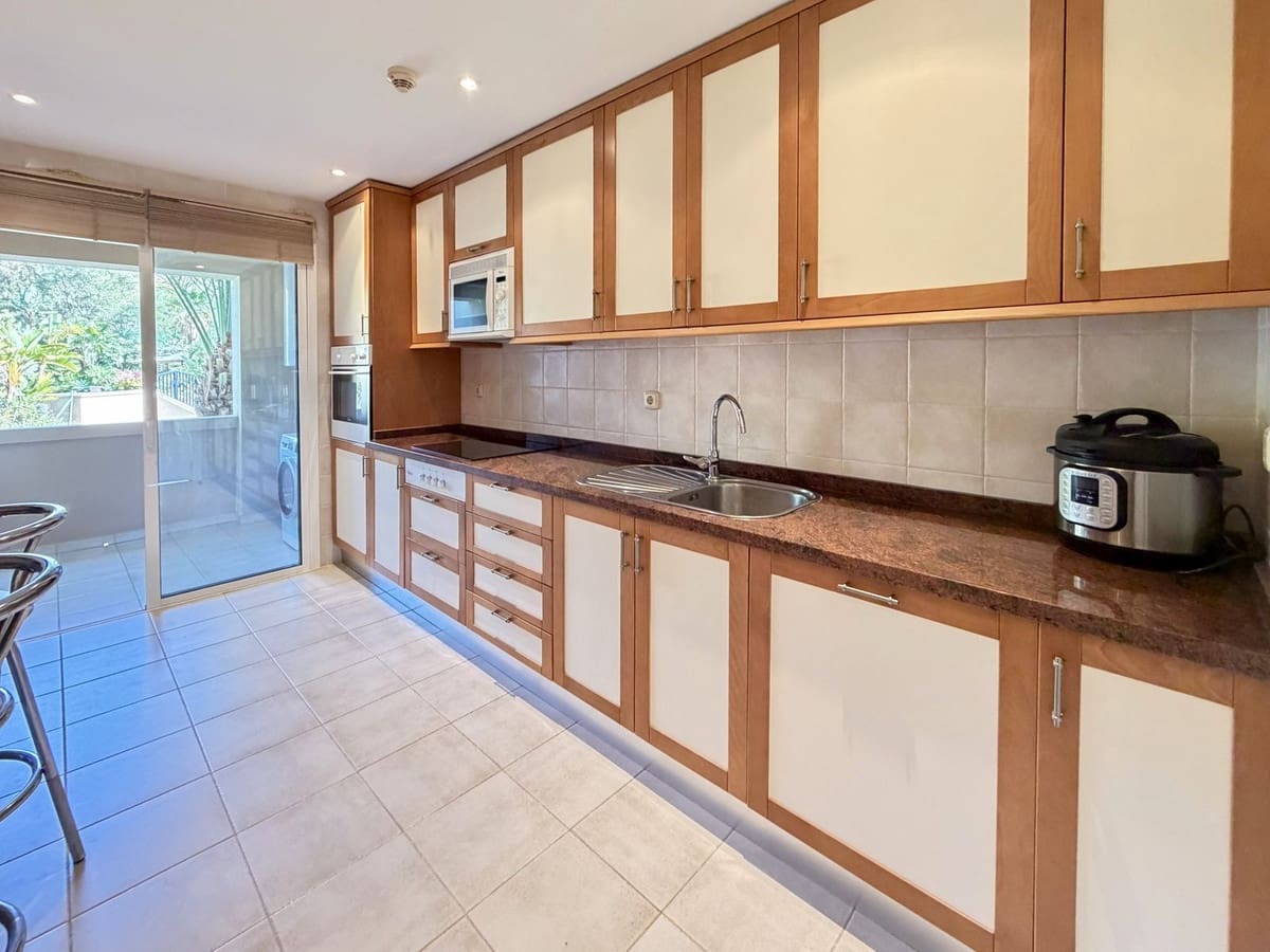 2 slaapkamer Appartement te koop in Rio Real met zwembad garage - € 590.000 (Ref: 10125772)