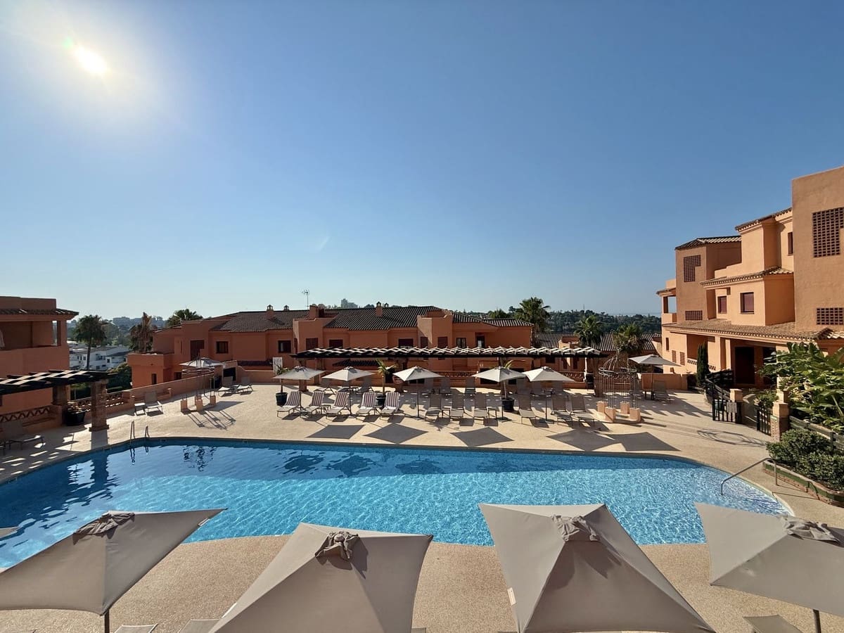 1 sypialnia Apartament na sprzedaż w Benahavis z basenem - 249 000 € (Ref: 10125781)