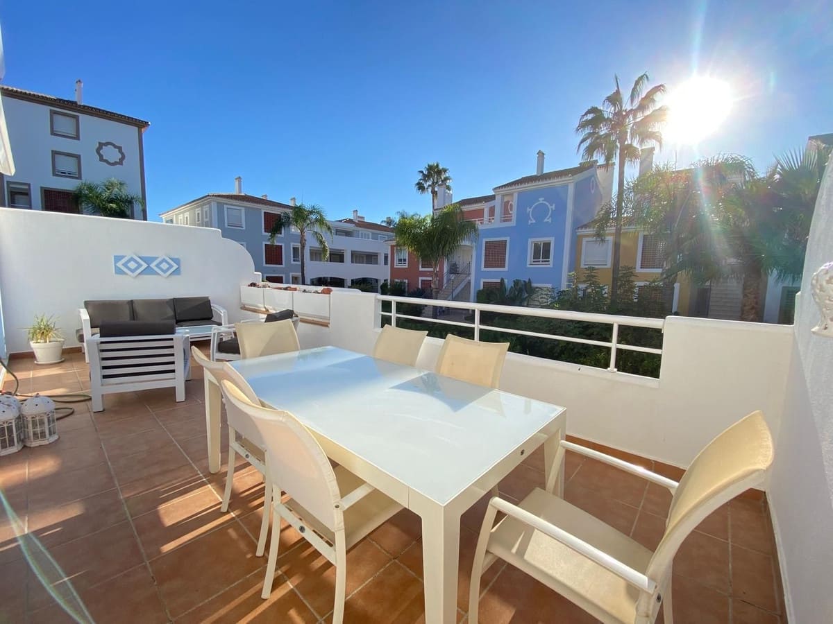 Apartamento de 3 habitaciones en El Paraiso en venta con piscina garaje - 470.000 € (Ref: 10125824)