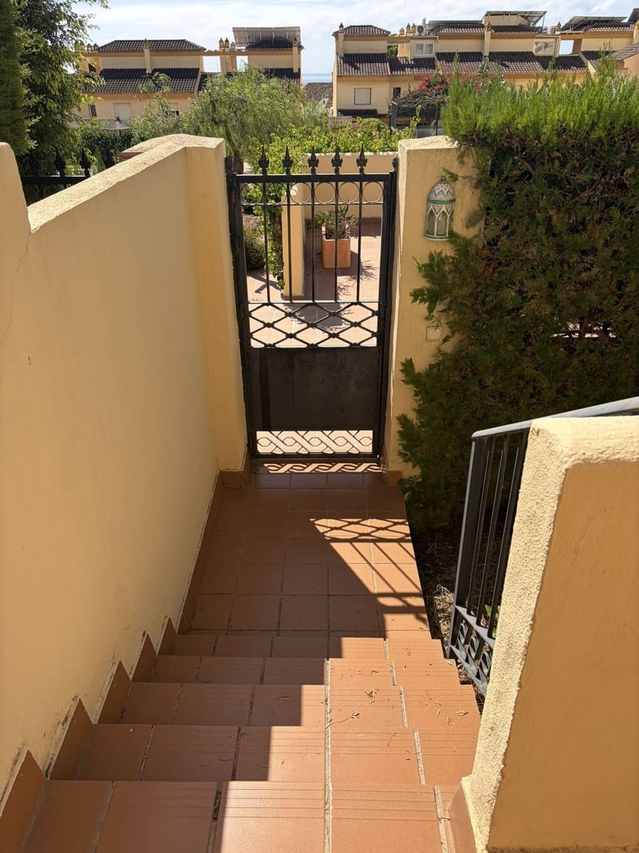 3 chambre Maison de Ville à vendre à Marbella avec piscine garage - 875 000 € (Ref: 10125826)