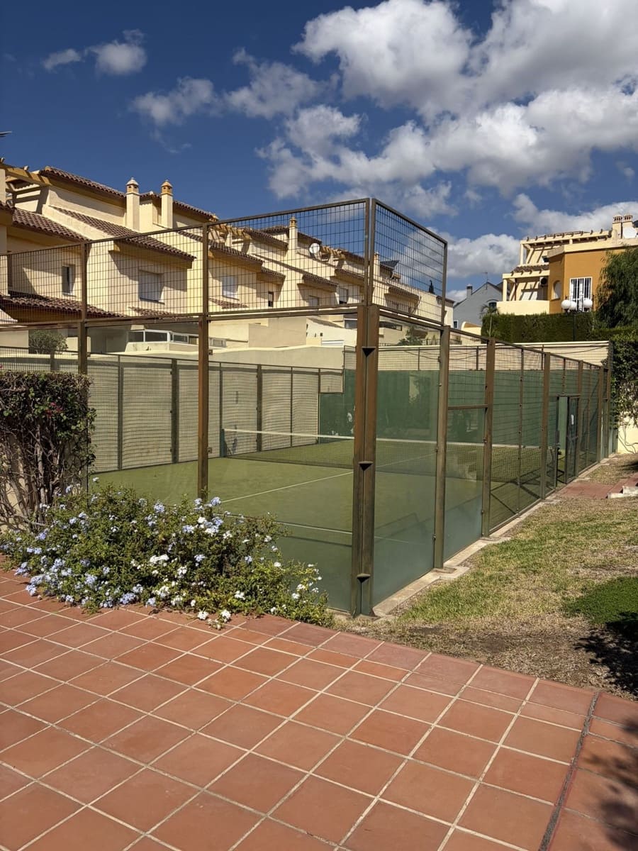 3 chambre Maison de Ville à vendre à Marbella avec piscine garage - 875 000 € (Ref: 10125826)