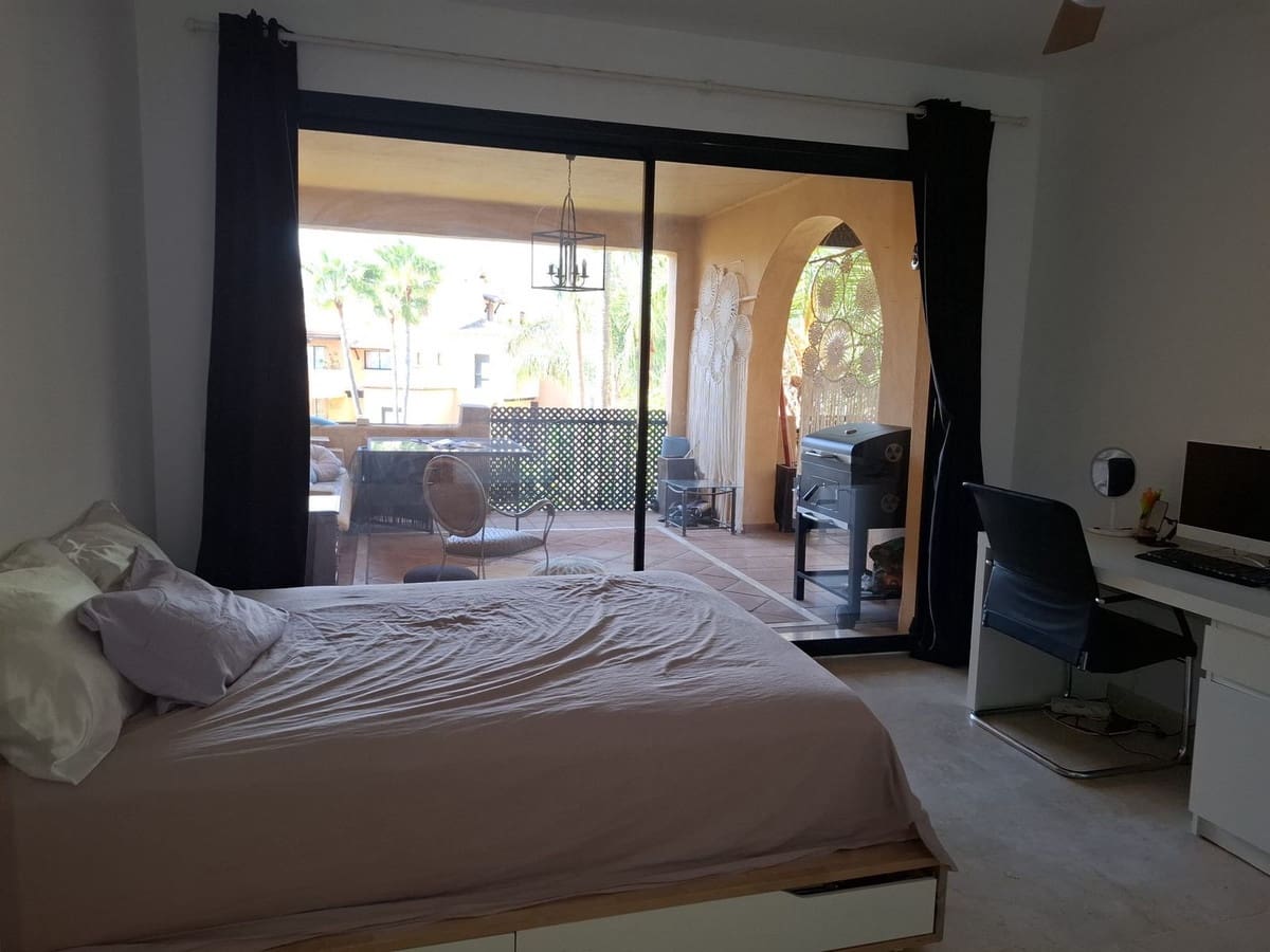 3 bedroom Apartment for sale in El Paraiso with pool garage - € 395,000 (Ref: 10125831)