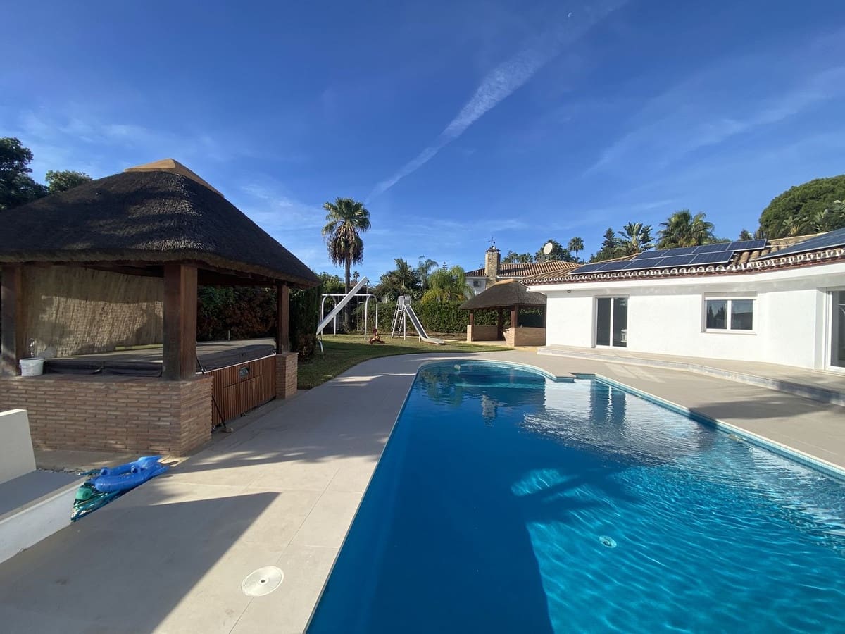 4 quarto Moradia para venda em El Paraiso com piscina garagem - 2 950 000 € (Ref: 10125838)