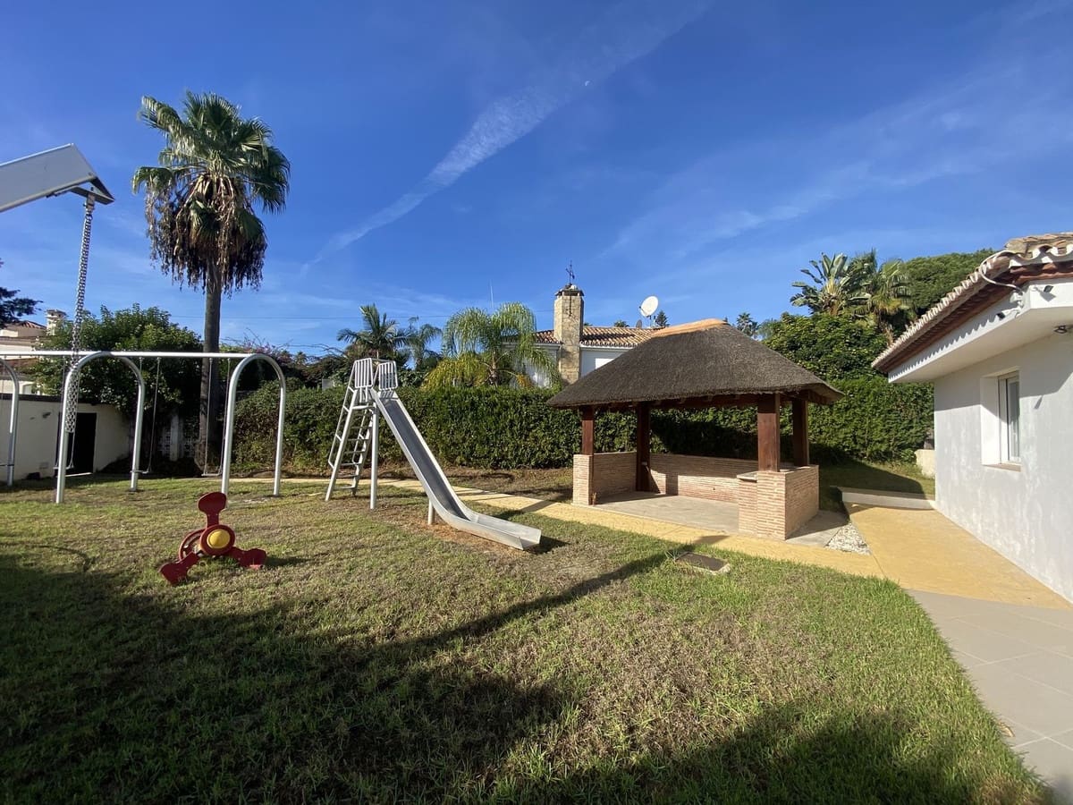 4 quarto Moradia para venda em El Paraiso com piscina garagem - 2 950 000 € (Ref: 10125838)