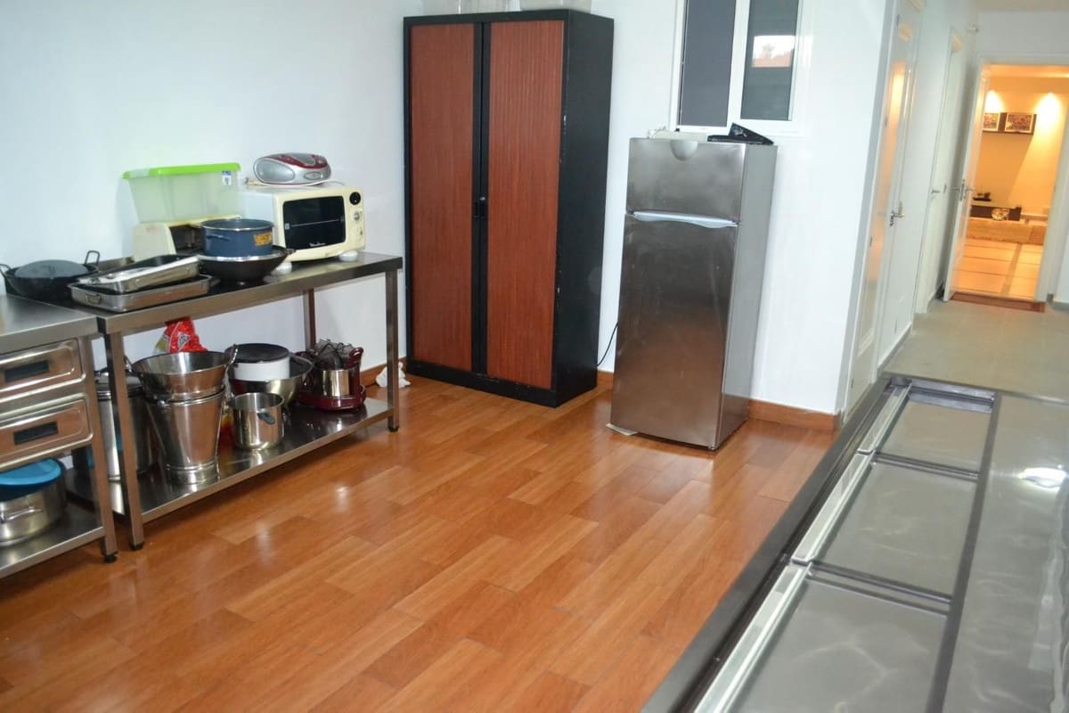 7 Zimmer Villa zu verkaufen in Alhaurin de la Torre mit Pool Garage - 1.150.000 € (Ref: 10125845)