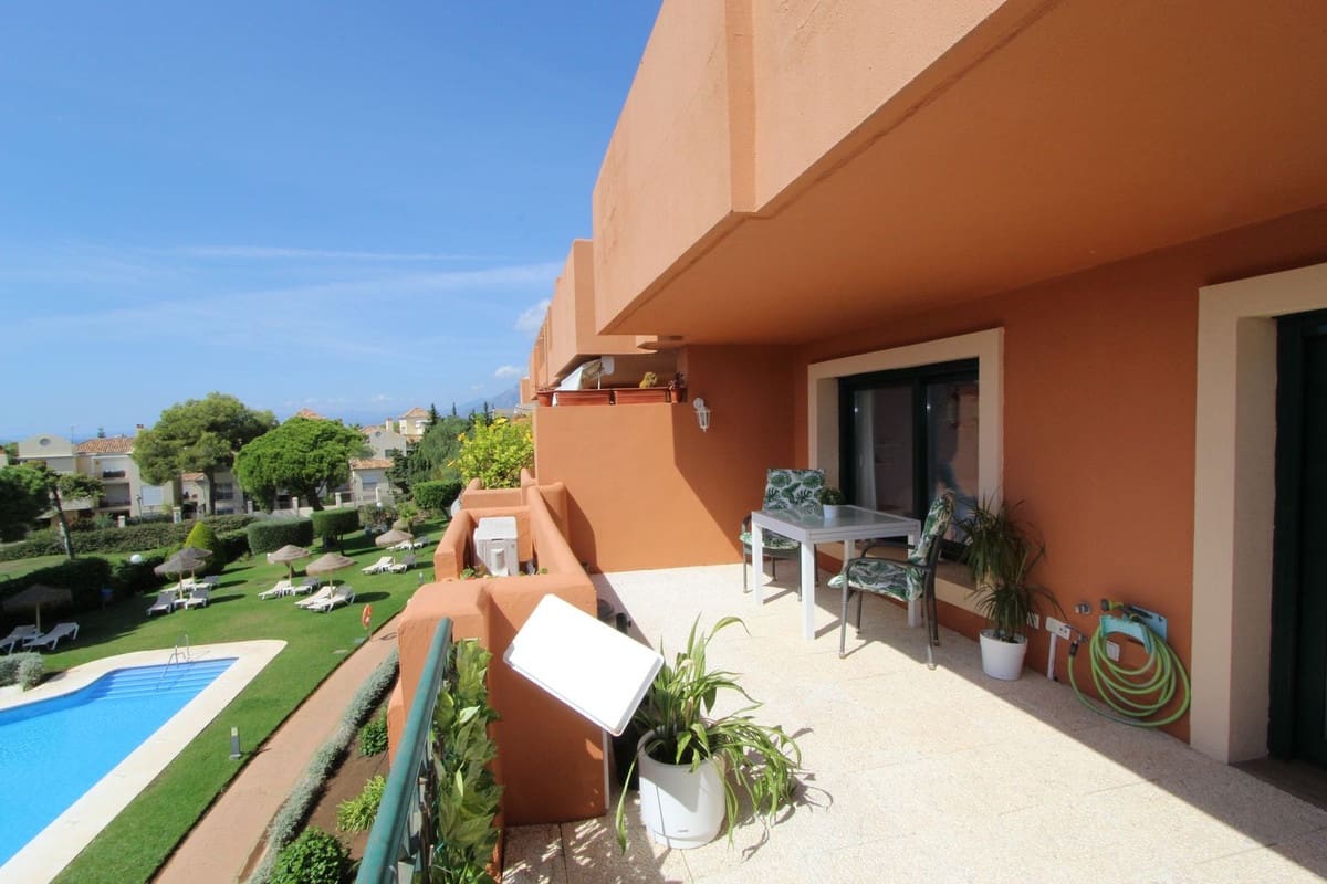 2 sovrum Lägenhet till salu i Cabopino med pool garage - 489 000 € (Ref: 10125846)