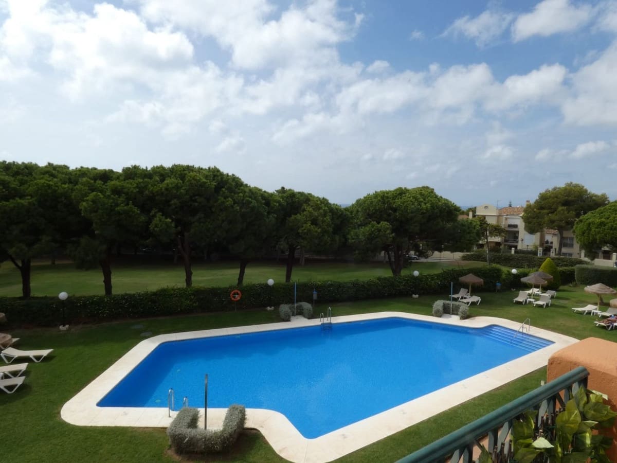 2 sovrum Lägenhet till salu i Cabopino med pool garage - 489 000 € (Ref: 10125846)