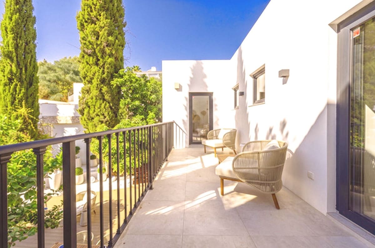 4 Zimmer Villa zu verkaufen in Fuengirola mit Pool - 795.000 € (Ref: 10125847)