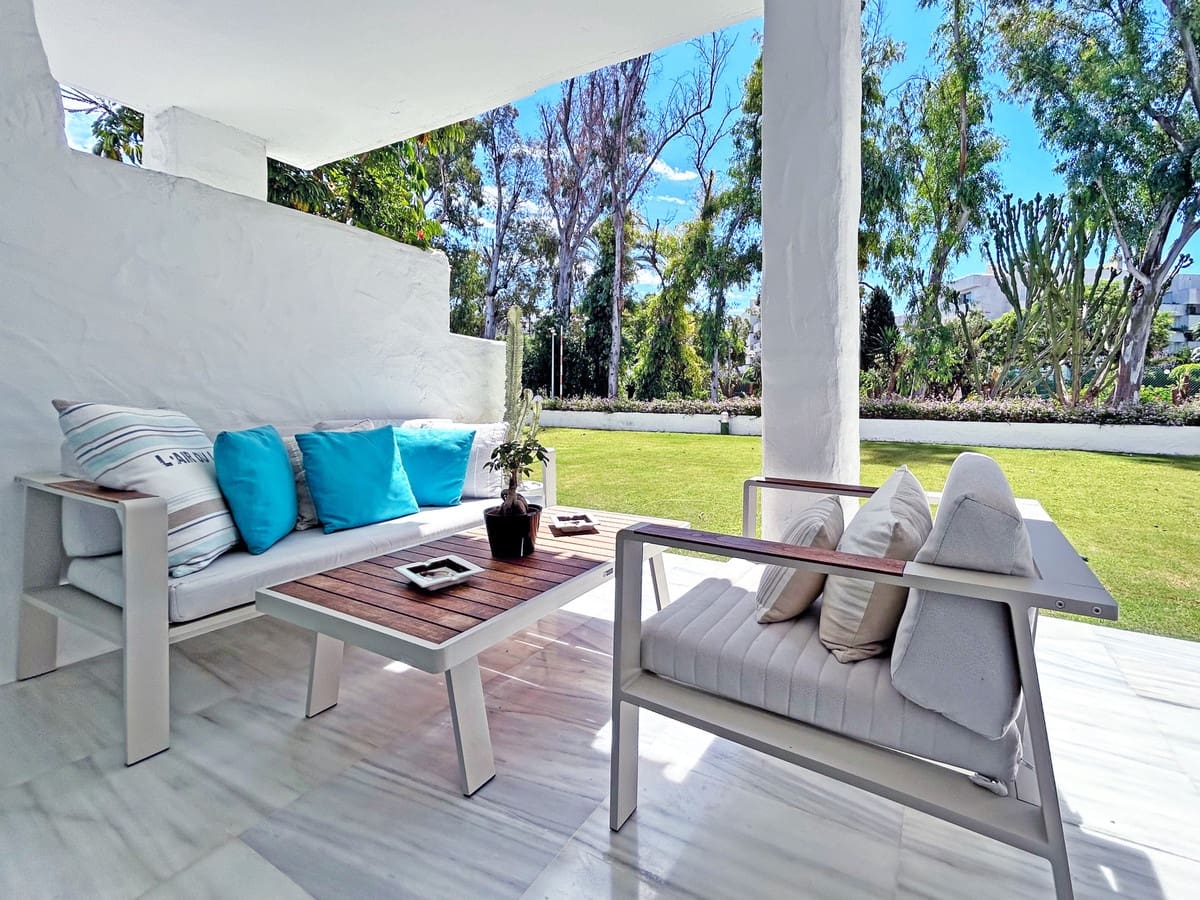 2 sypialnia Apartament na sprzedaż w Marbella z basenem - 1 130 000 € (Ref: 10125850)