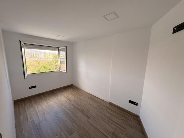 3 sovrum Lägenhet till salu i El Torcal, Málaga stad - 382 000 € (Ref: 10125852)