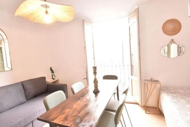 3 sypialnia Apartament na sprzedaż w Centro Historico, Miasto Málaga - 378 000 € (Ref: 10125856)