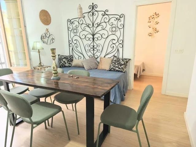 3 sypialnia Apartament na sprzedaż w Centro Historico, Miasto Málaga - 378 000 € (Ref: 10125856)