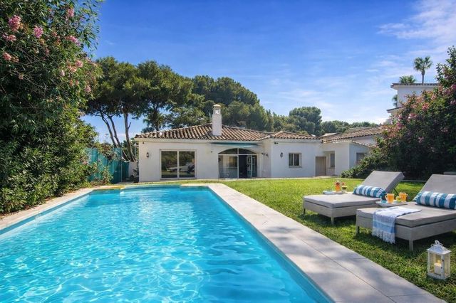 Chalet de 3 habitaciones en Rodeo Alto - Guadaiza - La Campana, Marbella en venta con piscina garaje - 970.000 € (Ref: 10125857)