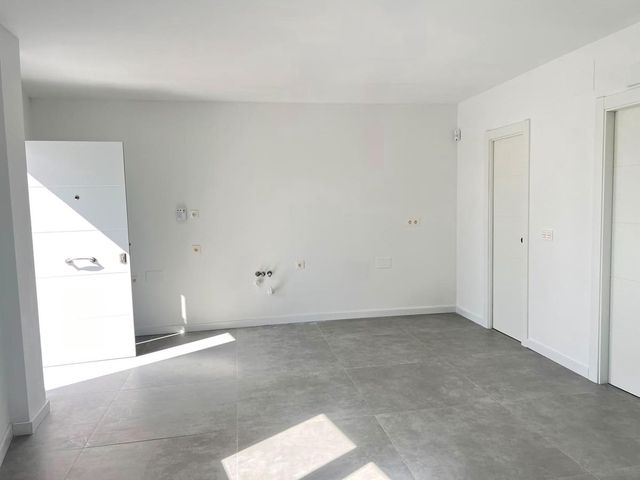 1 makuuhuone Huoneisto myytävänä paikassa Torremolinos - 195 000 € (Ref: 10125865)