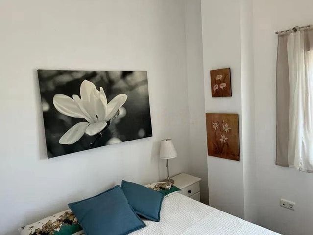 4 slaapkamer Villa te koop in Castañetas, Málaga stad met garage - € 458.000 (Ref: 10125872)