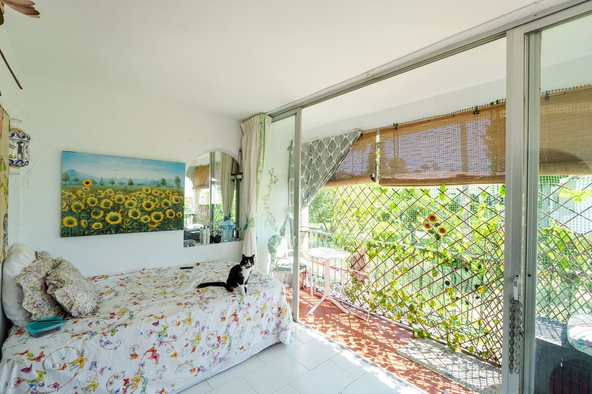 Apartamento de 1 habitación en El Paraiso en venta con piscina - 249.000 € (Ref: 10125891)