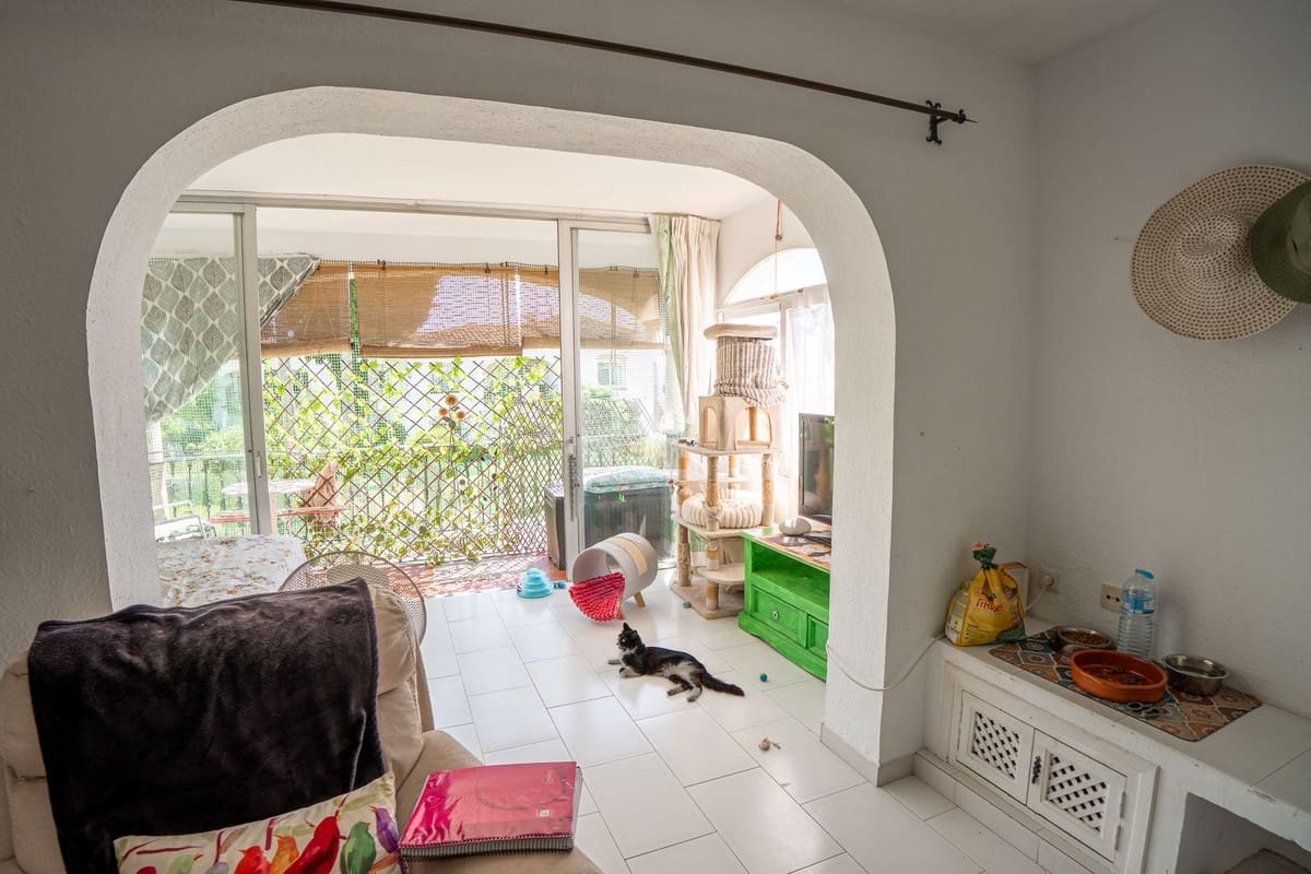 Apartamento de 1 habitación en El Paraiso en venta con piscina - 249.000 € (Ref: 10125891)