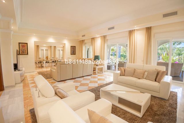 6 sovrum Villa till salu i Paraiso - Barronal, Estepona med pool garage - 4 600 000 € (Ref: 10125892)