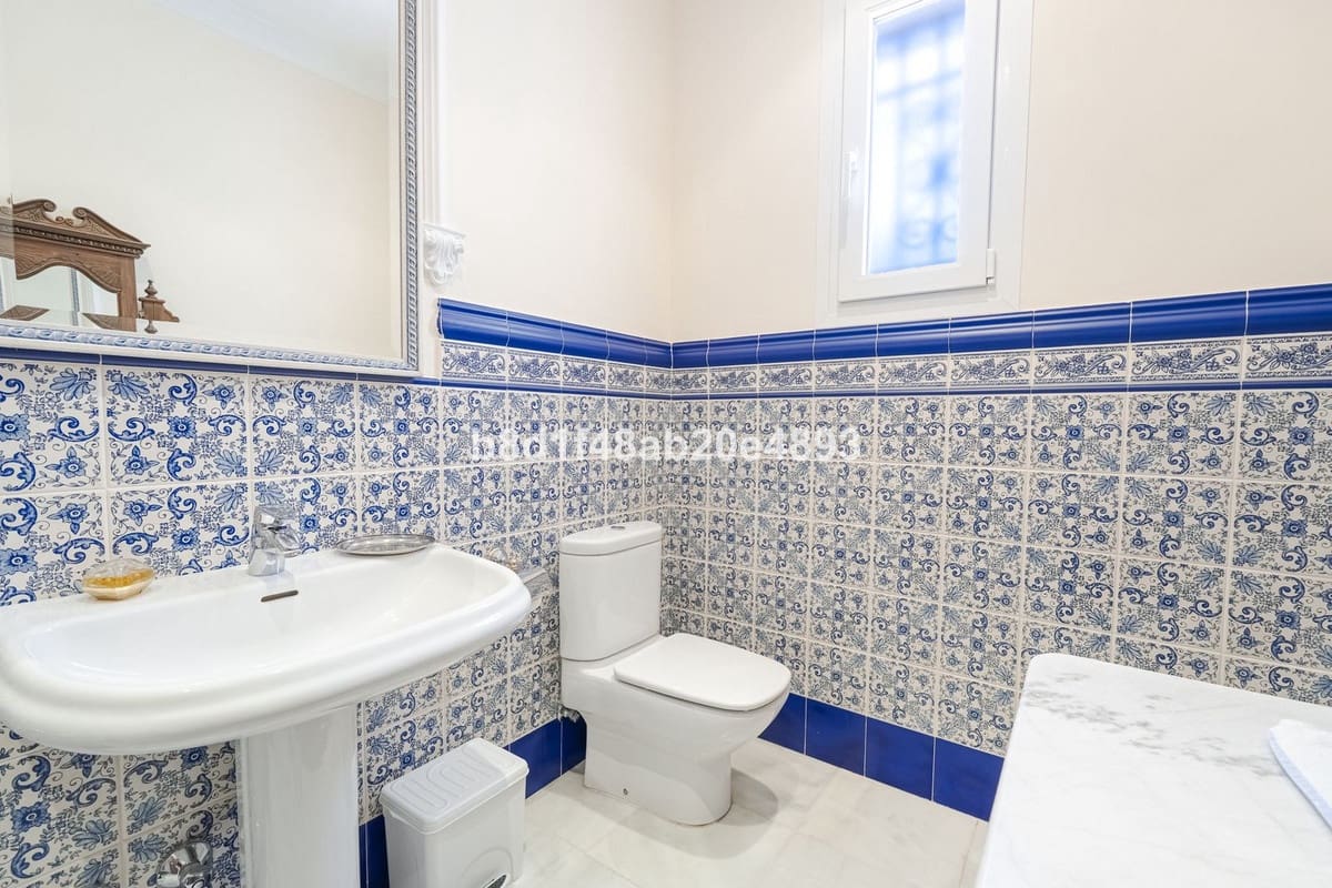 6 sovrum Villa till salu i Estepona med pool garage - 4 600 000 € (Ref: 10125892)